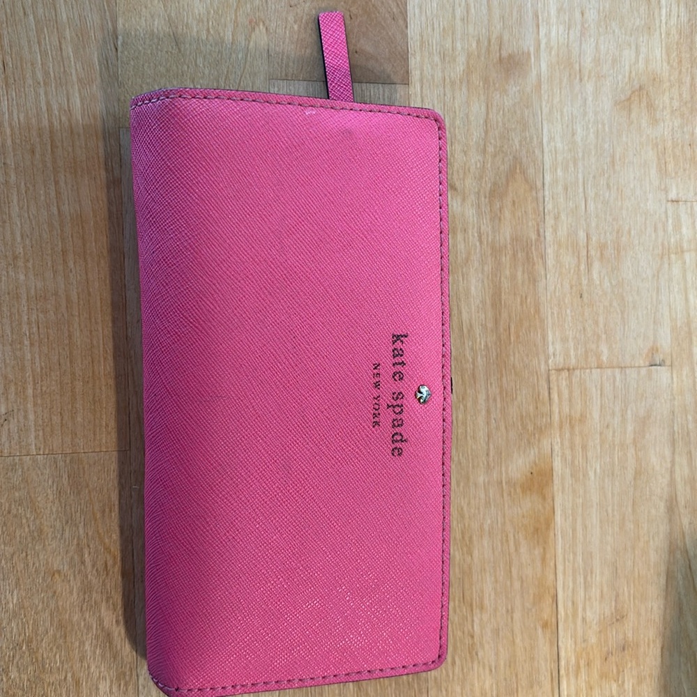 Kate Spade pink snap wallet - GUC
